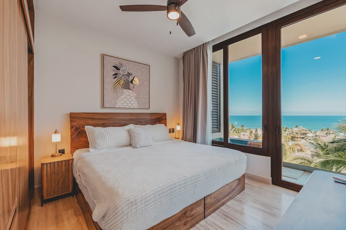 Chic Luxury Condo- Ocean Views, 3 pools — photo 3