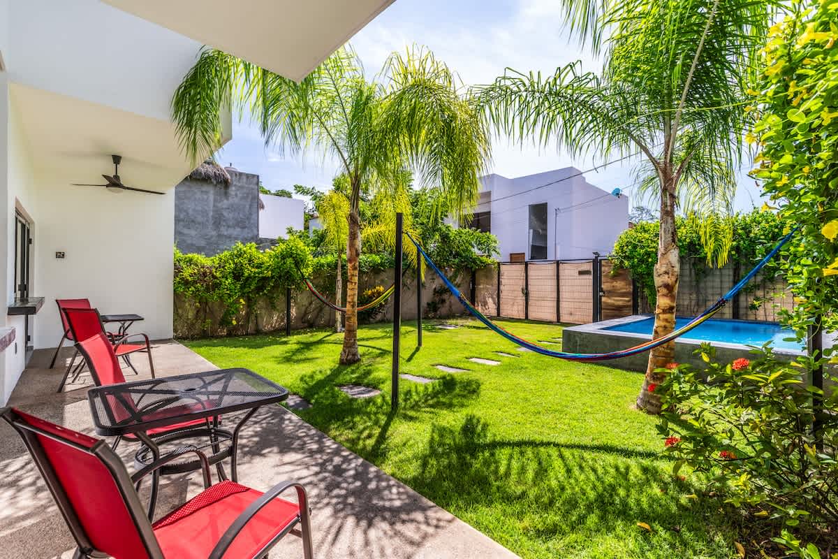 Cumbre Lofts San Pancho for pool side family fun — photo 3
