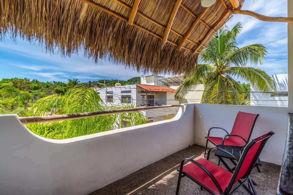 Cumbre Lofts San Pancho for pool side family fun — photo 2