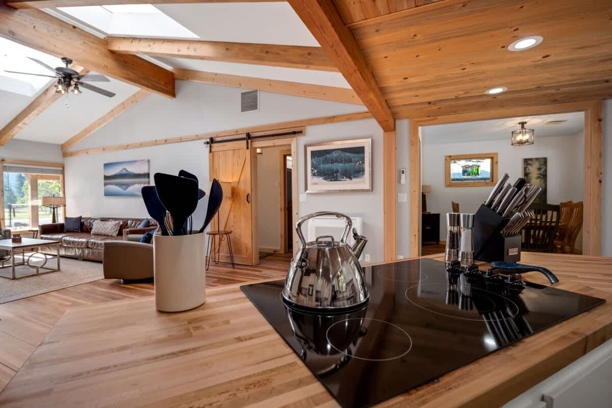 Mountain Retreat, Golf, Hot Tub- Winter Sale — photo 4